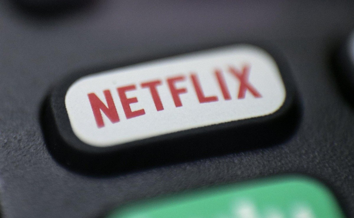 Netflix will automatically download the content based on your tastes