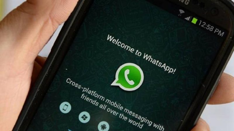 You can now send messages offline through the WhatsApp web!