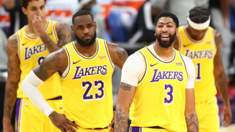 4 moves the Los Angeles Lakers can make