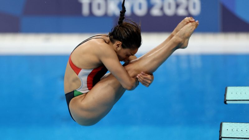 Mexican Arantza Chavez’s dive, which qualified with zeros … sent her to last place