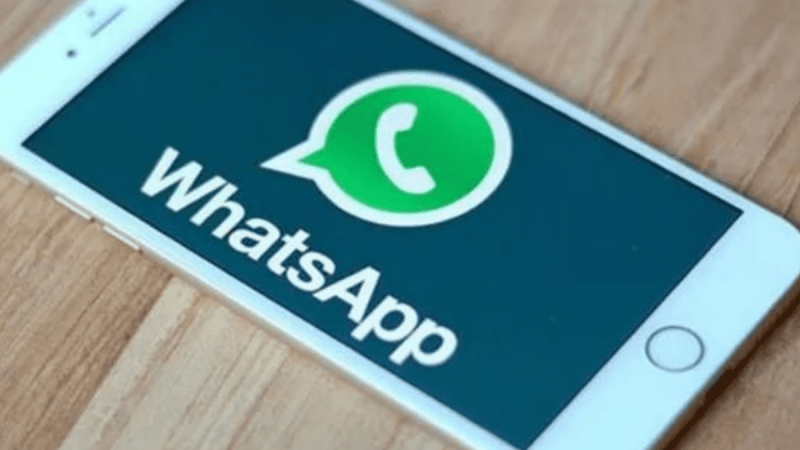 How to read group chat messages without logging into WhatsApp?