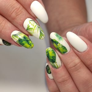 Eco-Chic: How to Make Your Acrylic Nails Environmentally Friendly